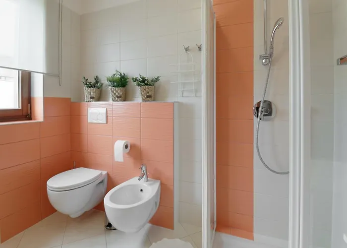 Apartment Enrico - Two Bedroom Apartment With Jacuzzi Apartment *