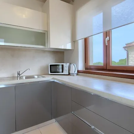 Apartment Apartment Enrico - Two Bedroom Apartment With Jacuzzi *