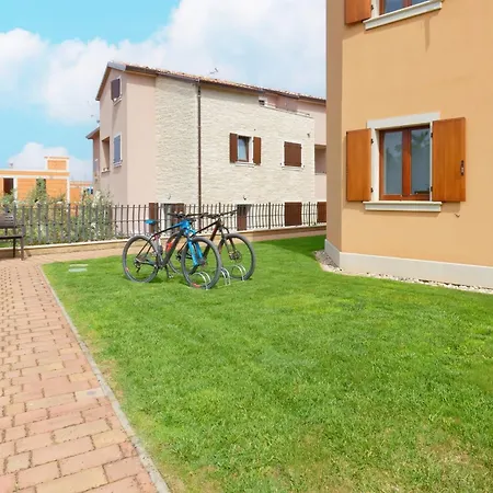 Enrico - Two Bedroom With Jacuzzi Апартаменты Пореч