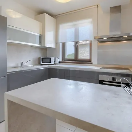 شقة Enrico - Two Bedroom With Jacuzzi بوريتش