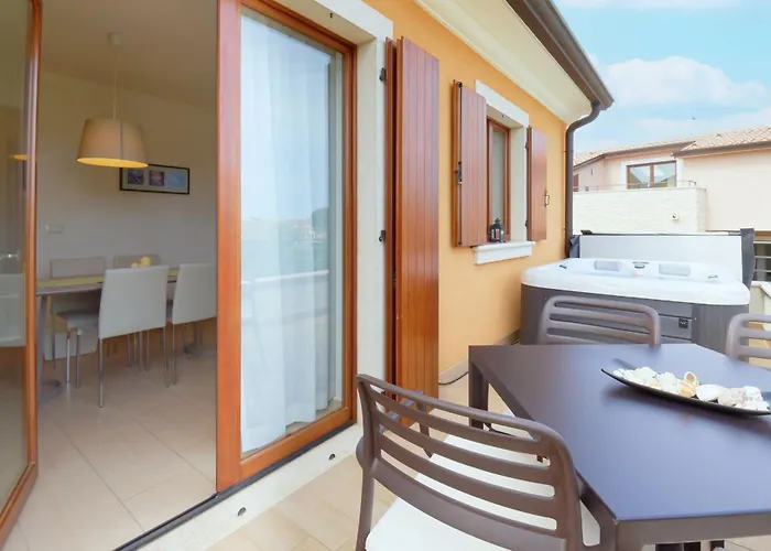 Enrico - Two Bedroom With Jacuzzi Poreč